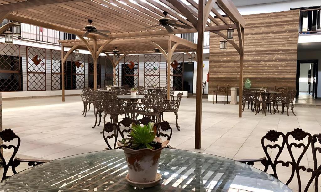 סלמנקה Hotel Barante Suites מראה חיצוני תמונה
